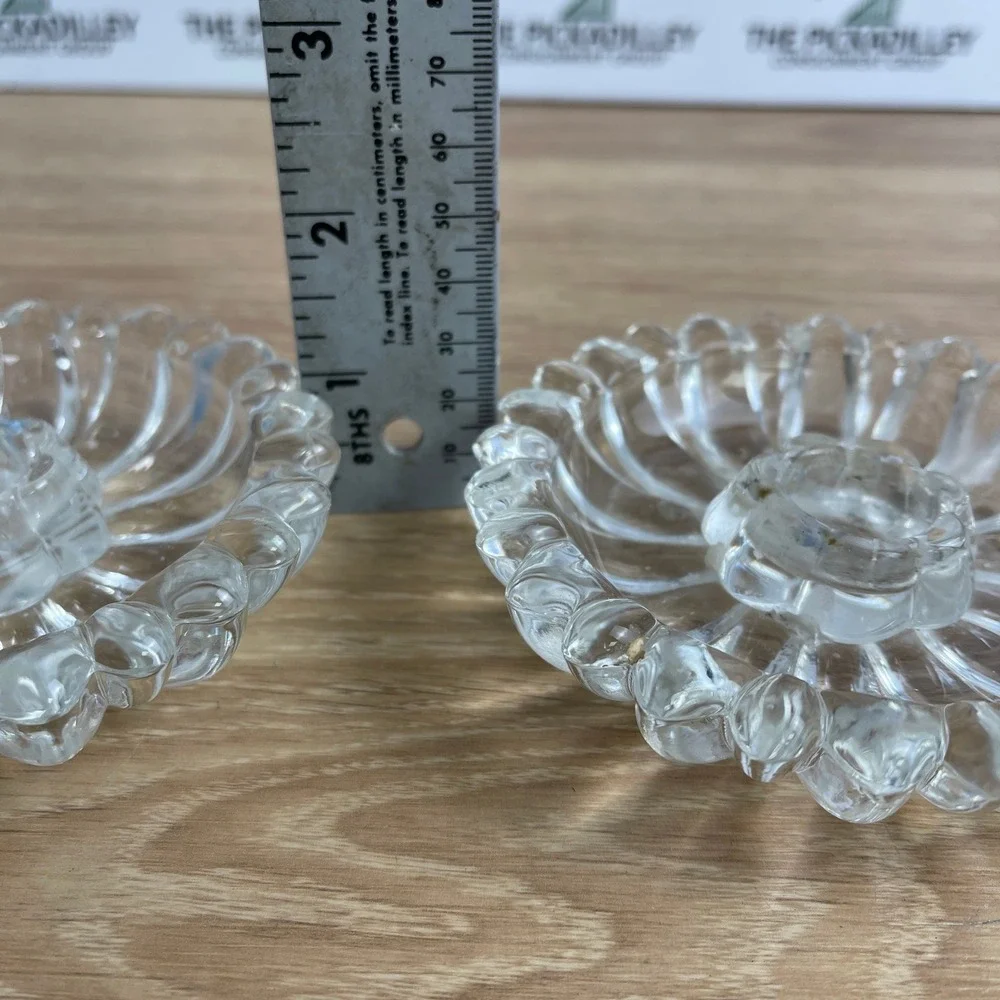 Unbranded vintage clear